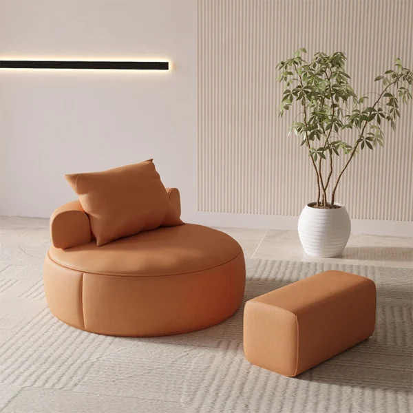 كرسي مفرد بظهر منخفض مع مسند قدم