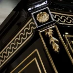 ⁦خزانة ملابس كلاسيكي بلمسة حديثة⁩ - الصورة ⁦2⁩