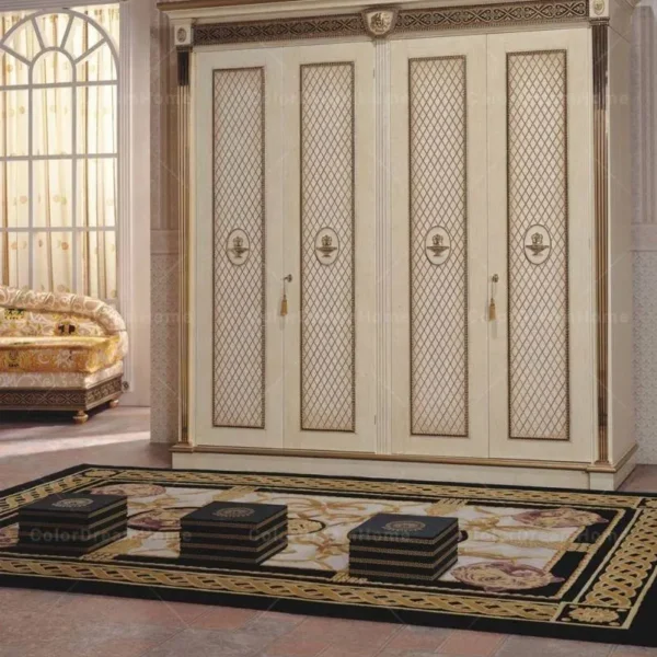 خزانة ملابس من تصميم ملكي كلاسيكي