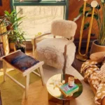 ⁦كرسي مفرد من الفرو⁩ - الصورة ⁦2⁩