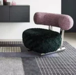 كرسي مفرد حديث من تصميم فليتشر