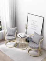 كرسي مفرد بتصميم معدني دائري