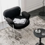 كرسي مفرد معدني مبطن بالفرو