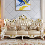 ⁦طقم كنب ملكي فاخر – تصميم كلاسيكي مطرز – تنجيد فاخر – هيكل خشبي متين – يشمل 3 و2 و1 مقاعد⁩ - الصورة ⁦3⁩