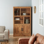 خزانة جانبية من خشب هندسي بألوان رائعة