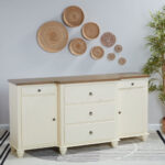 ⁦بوفيه فاخر بتصميم كلاسيكي أنيق⁩ - الصورة ⁦2⁩