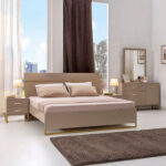 غرفة نوم بتصميم مميز بسيط