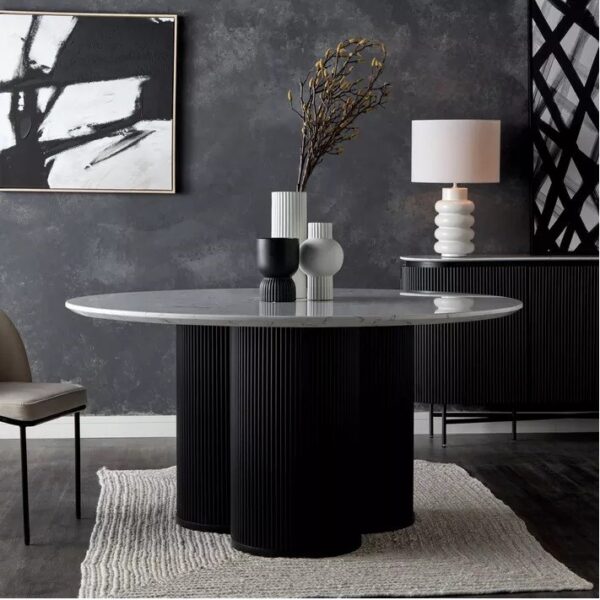 طاولة سفرة رخامية بتصميم فريد