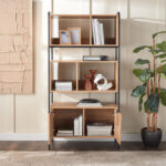 ⁦رف خشبي معدني بتصميم هندسي⁩ - الصورة ⁦4⁩