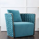 كرسي مفرد بتصميم مميز