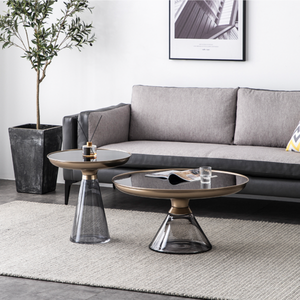 طاولات زجاج بتصميم اوروبي