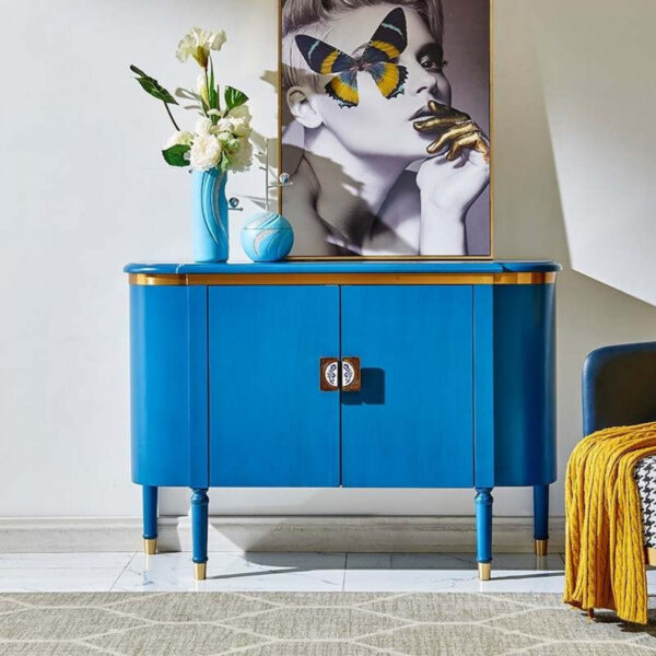 بوفيه مذهب بتفاصيل دقيقة ولمسات فاخرة