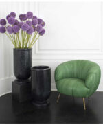 كرسي مفرد بتصميم عصري