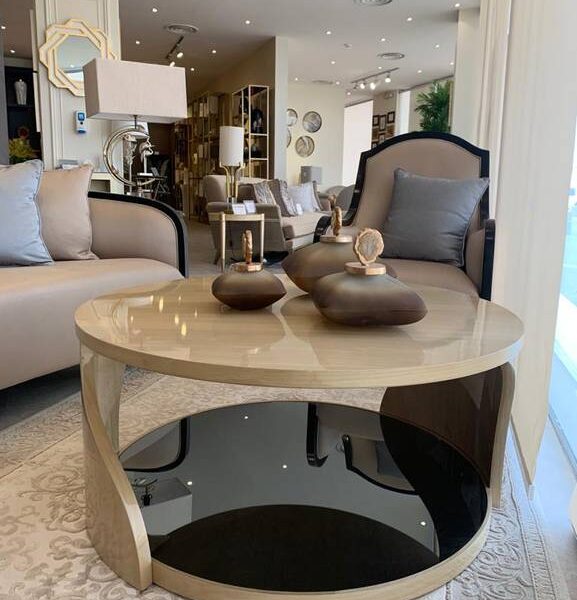 طاولة قهوة بتصميم حديث