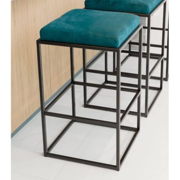 كرسي بار بتصميم أنيق و جودة عالية