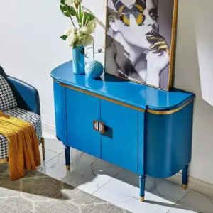 بوفيه مذهب بتفاصيل دقيقة ولمسات فاخرة