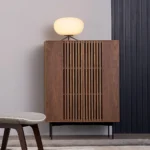 خزانة أحذية بتصميم كلاسيكي عصري – متعددة الأرفف بواجهة شيك – خشب متين وتشطيب عالي الجودة