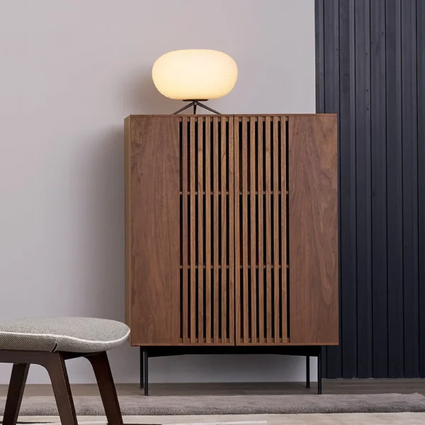 خزانة أحذية بتصميم كلاسيكي عصري – متعددة الأرفف بواجهة شيك – خشب متين وتشطيب عالي الجودة