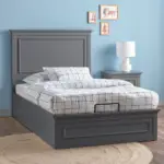 سرير نوم اطفال مع خزانة مميزة