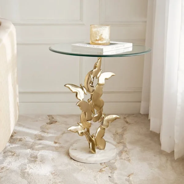 طاولة جانبية بسطح زجاجي بتصميم بترفلاي