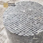 طاولة جانبية بسطح عظم - كاريجاري