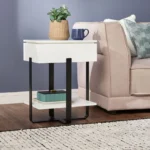 طاولة جانبية بسطح خشبي من كوزي