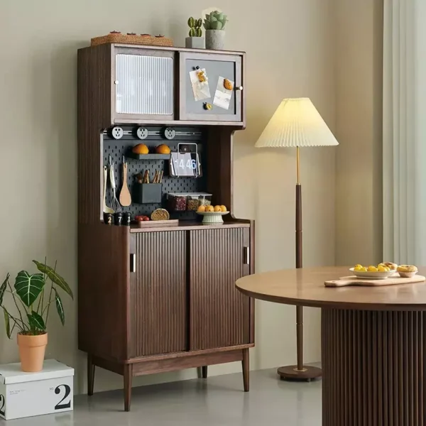 طاولة ركن قهوة بتصميم إسكندنافي