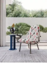 كرسي مفرد مع مسند يد