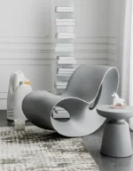 كرسي استرخاء بلاستيكي مفرغ