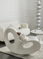 كرسي استرخاء بلاستيكي مفرغ