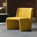 كرسي مفرد بحواف منسقة