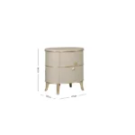 ⁦غرفة نوم فاخرة بطابع عصري واسع – تشمل سرير وتسريحة وخزانة وكومودينة – تصميم مريح وتشطيب راقٍ⁩ - الصورة ⁦7⁩