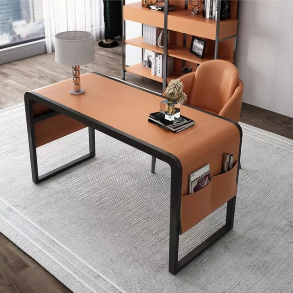 مكتب بتصميم أنيق متوفر بألوان متعددة