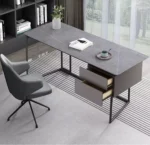 مكتب عصري مميز بتصميم فريد