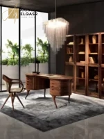 مكتب وكرسي بتصميم كلاسيكي