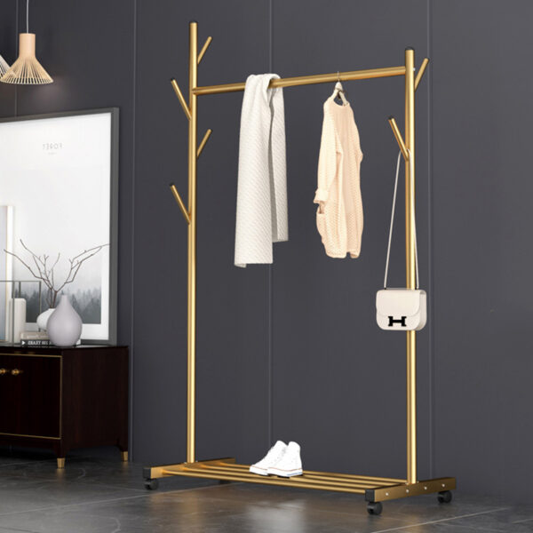 علاقة ملابس بتصميم بسيط راقي