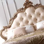 ⁦غرفة نوم كاملة بطابع ملكي فاخر – تشمل سرير وتسريحة وكومودينات – تصميم مميز وتشطيب راقٍ⁩ - الصورة ⁦2⁩