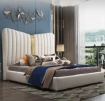 سرير مع 2 كمودينة بتصميم ملكي