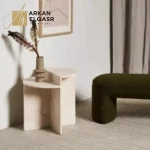 طاولة جانبية