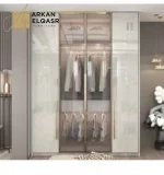 خزانة ملابس فاخرة بتصميم راقي