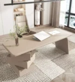 مكتب بتصميم متدرج حديث