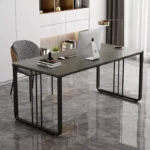 مكتب للعمل بتصميم فريد