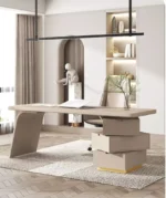 مكتب بتصميم متدرج حديث