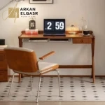 مكتب خشبي بتصميم بسيط و مميز