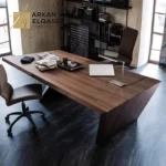 مكتب مائل بتصميم خشبي فاخر
