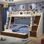 سرير أطفال كوين فاخر – تصميم فاخر مبطن – قاعدة خشبية متينة – متوفر بألوان متعددة