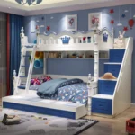 سرير أطفال كوين فاخر – تصميم فاخر مبطن – قاعدة خشبية متينة – متوفر بألوان متعددة