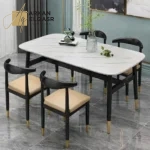 طاولة طعام مع كراسي بتصميم فاخر