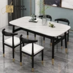 طاولة طعام مع كراسي بتصميم فاخر