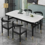 طاولة طعام مع كراسي بتصميم فاخر